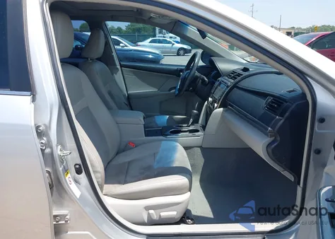 2014 Toyota Camry Hybrid/Le/Xle z USA, uszkodzony, nr VIN 4T1BD1FK8EU132401